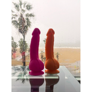 Mini Strap-On Dildo, Vibrerande & Fjärrstyrd, Fuchsia